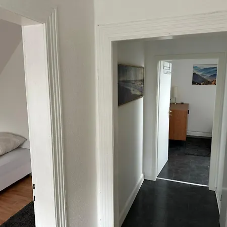 Schoene Zimmervermietung Fuer Monteure Geeignet ! Direkt Am Kanal Mit Gartennutzung! Гостевой дом