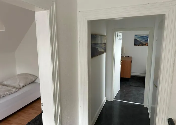 Schoene Zimmervermietung Fuer Monteure Geeignet ! Direkt Am Kanal Mit Gartennutzung! Maison d'hôtes